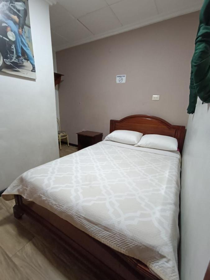Hostal Alborada Cuenca Ngoại thất bức ảnh