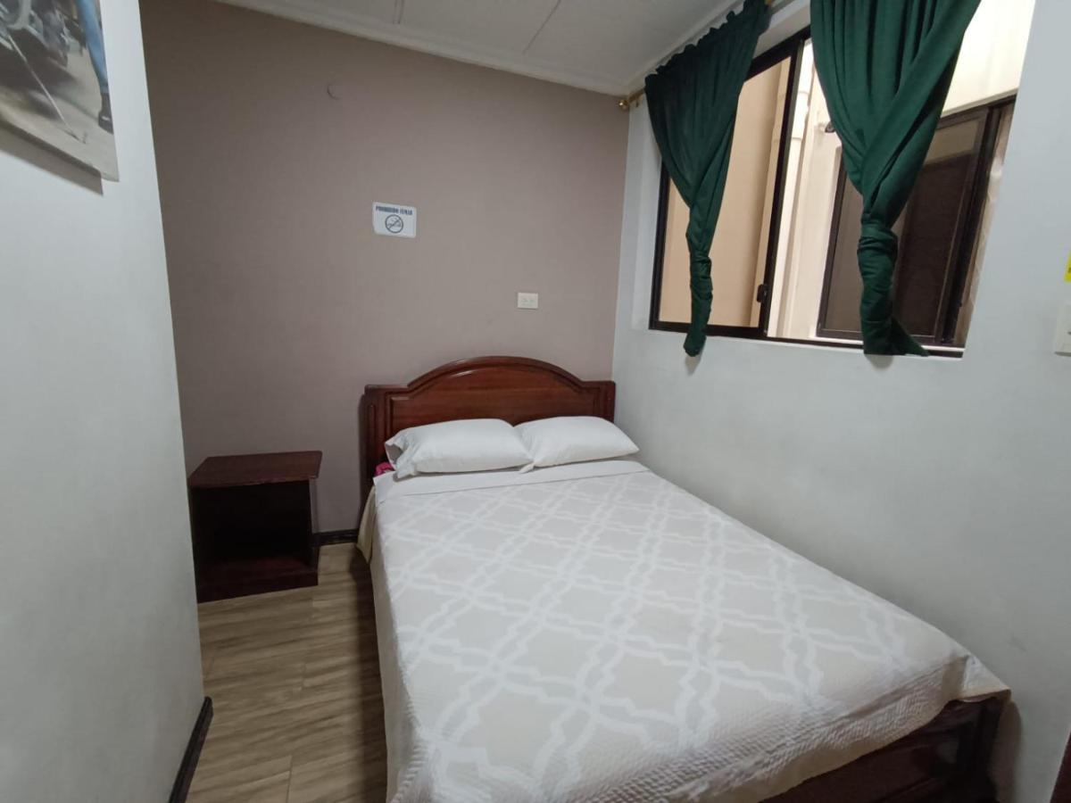 Hostal Alborada Cuenca Ngoại thất bức ảnh